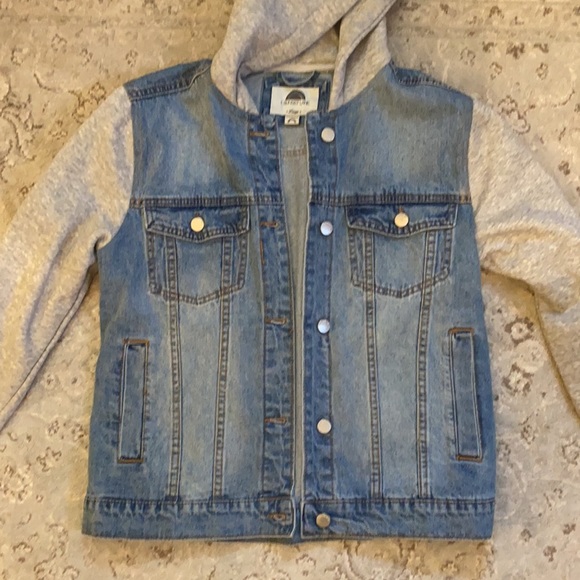 Woman’s large denim jacket with hoody arms and hood - Picture 5 of 6